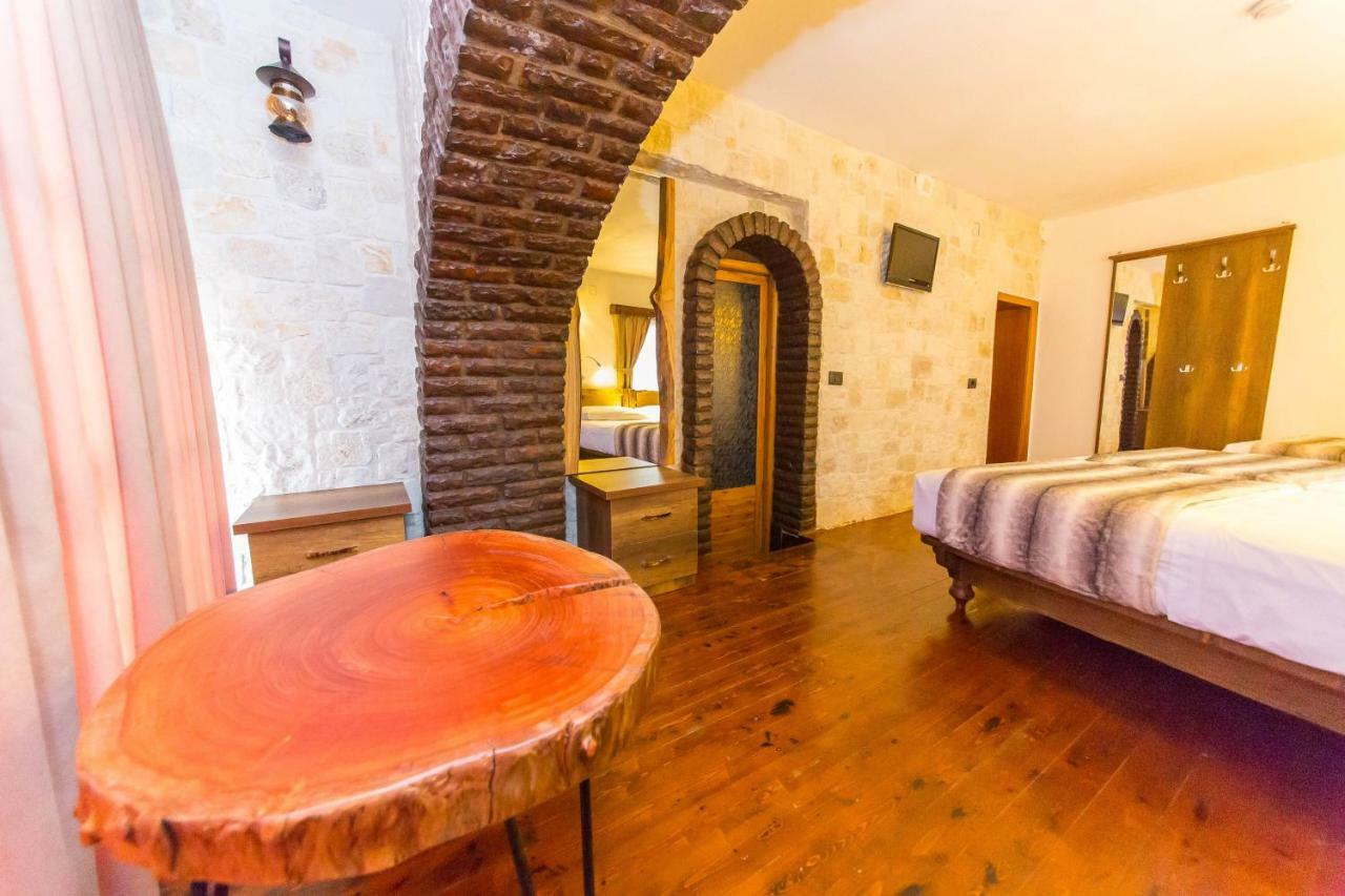 Heraklis Hotel Μπεράτ Εξωτερικό φωτογραφία
