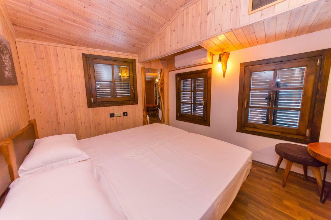 Heraklis Hotel Μπεράτ Εξωτερικό φωτογραφία