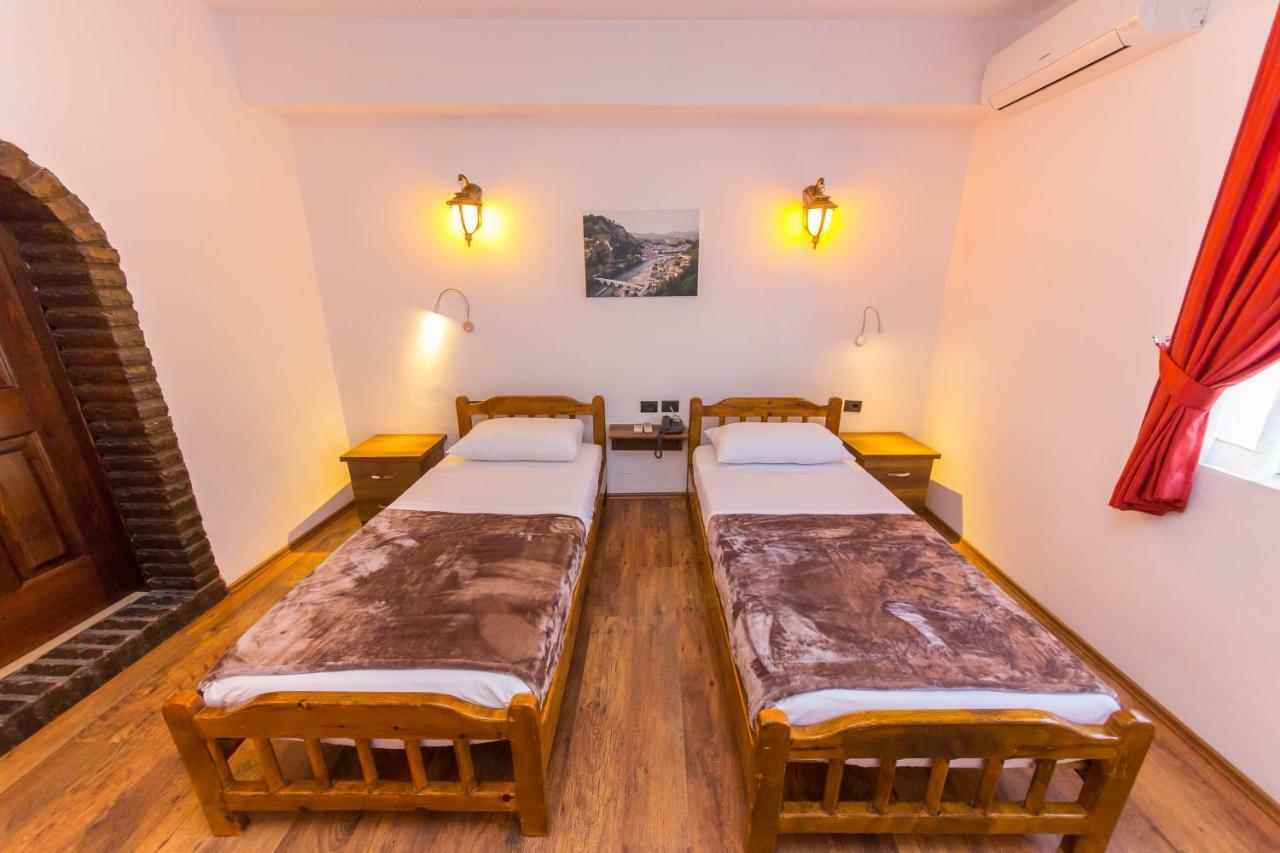 Heraklis Hotel Μπεράτ Εξωτερικό φωτογραφία