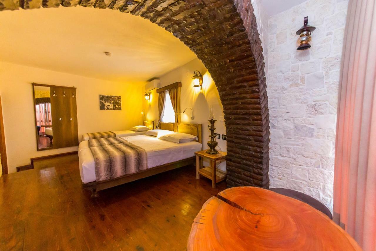 Heraklis Hotel Μπεράτ Εξωτερικό φωτογραφία