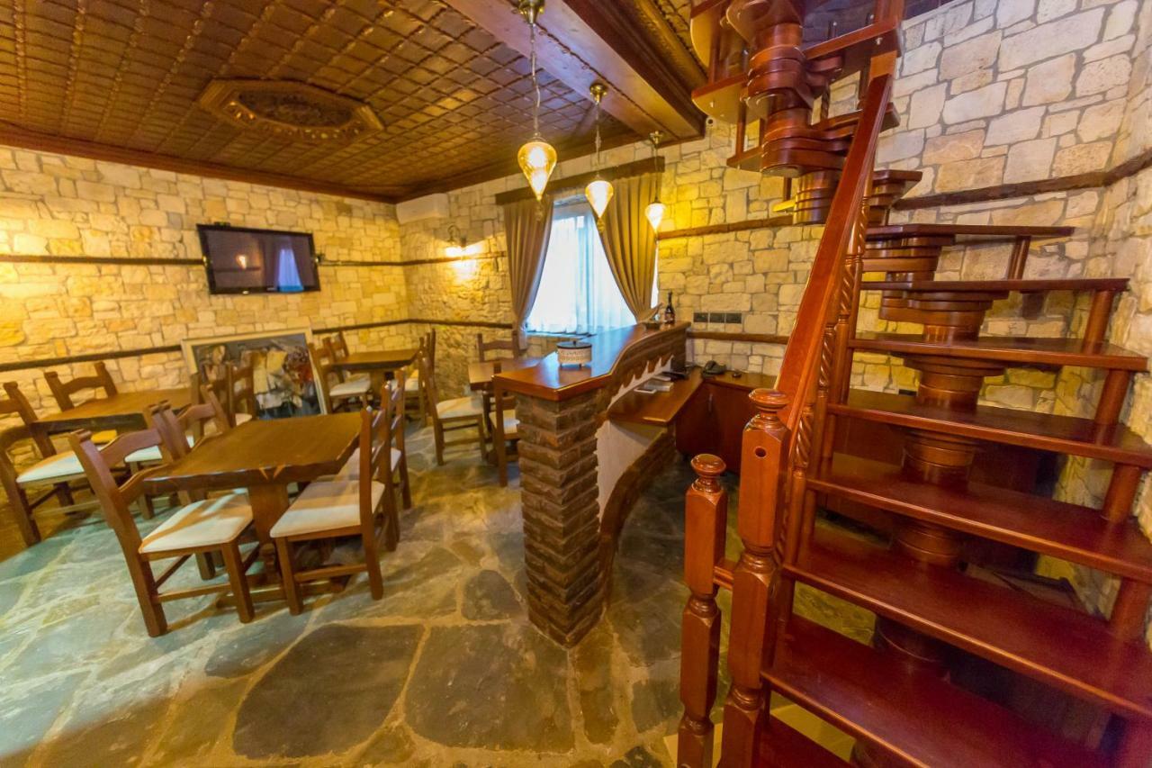 Heraklis Hotel Μπεράτ Εξωτερικό φωτογραφία